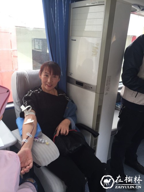 榆阳区东岳路社区积极组织在职党员义务献血