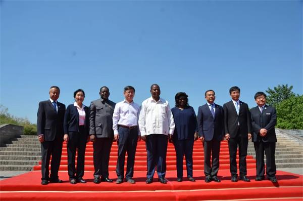 中非总统连连点赞！秦汉新城文物数字化新名片获赞誉！