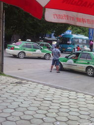 绥德“黑车”司机为争客源殴打出租车司机被拘