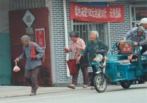 靖边县公安局侦破高价向老年人卖养生枕头系列诈骗案