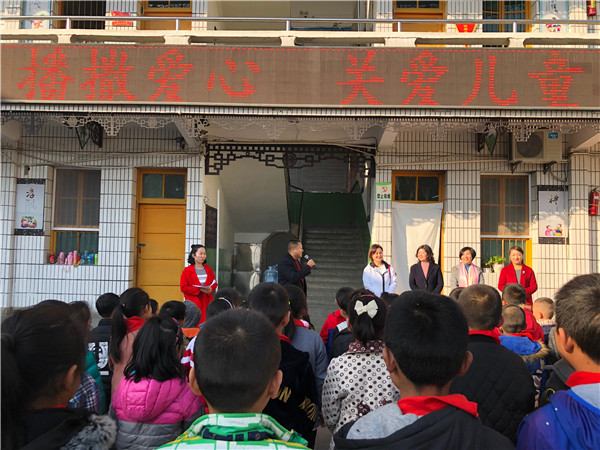 “雪芝露.妆園”走进旬阳县校区——特别的爱给特别的你们