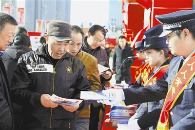 榆林公安扫黑除恶攻坚战：高悬利剑保平安