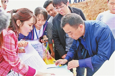 米脂县举行首届果花文化旅游节