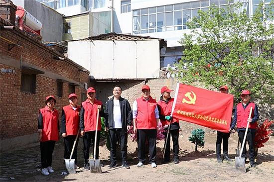 榆阳区退役军人事务局开展党员进社区活动