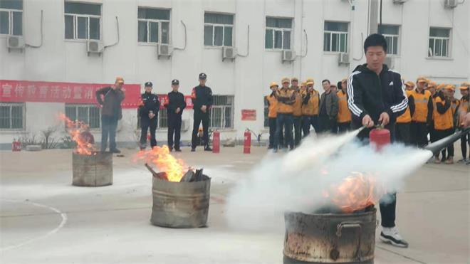 绥德铁警开展消防安全教育活动