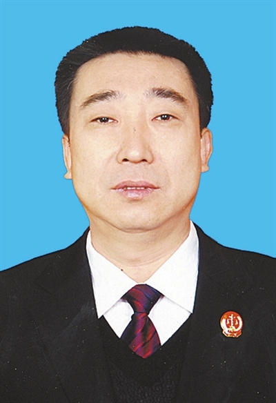 <font color='red'>府谷县人民法院</font>院长刘勇：<font color='red'>府谷县人民法院</font>工作报告