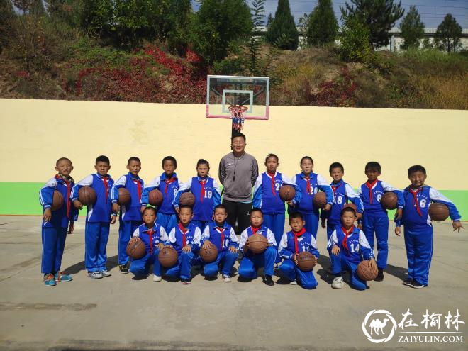 子洲县马岔小学支教老师张恒：让大山里的孩子实现篮球梦