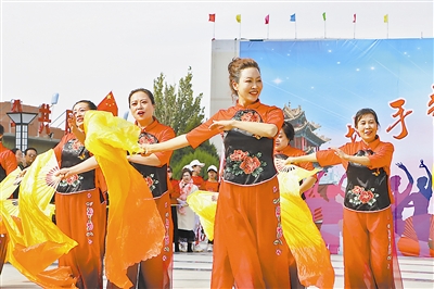 定边县举行“携手<font color='red'>新征程</font>·共创新未来”广场舞大赛