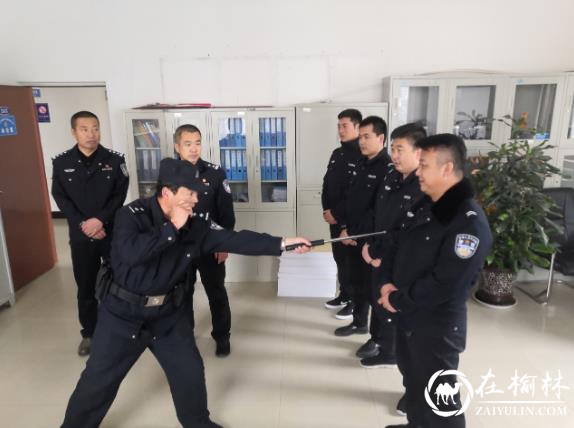 靖边县公安局禁毒大队组织开展队伍大练兵活动