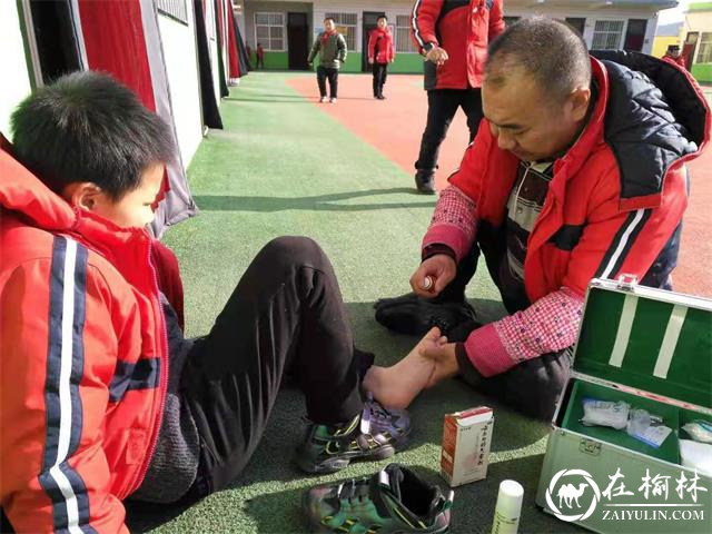 子洲马岔小学蔡永恒：拄拐在“留守岁月”中演绎精彩