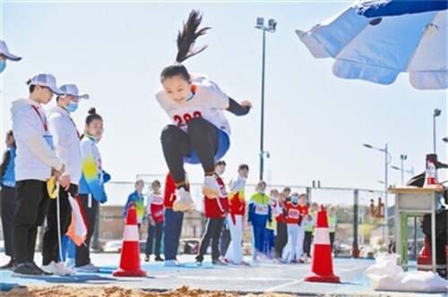 榆阳区2021年中小学生运动会在榆林市第三中学开幕