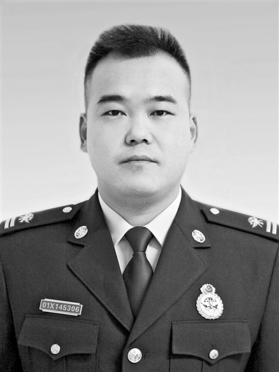 痛心！年仅33岁的榆林籍消防员陈刘飞：在北京救火时不幸壮烈牺牲