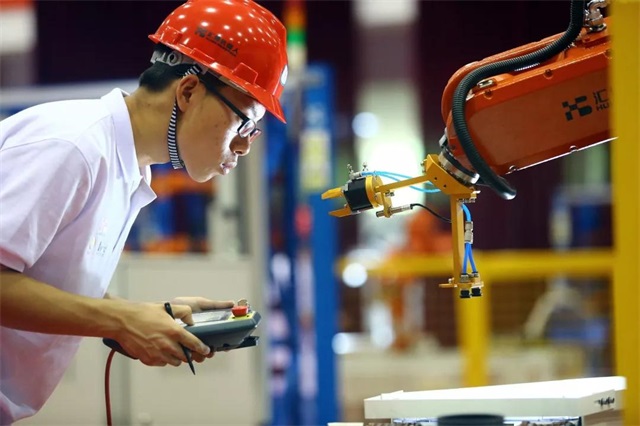 创新思维 拓宽路径，助力职业教育行稳致远