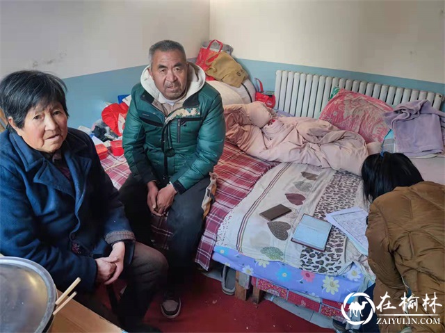 榆阳区崇文办寨城庄社区：“敲门行动”守防线 “上门服务”送温暖