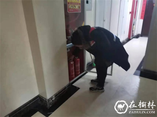 榆阳区沙河路街道榆康社区开展消防安全生产排查工作
