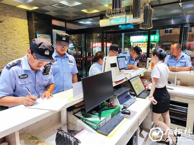 绥德县公安局开展夏季治安巡查宣防集中统一行动