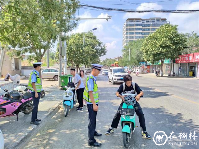 靖边交警持续开展“一盔一带”交通违法整治 筑牢夏季安全防线