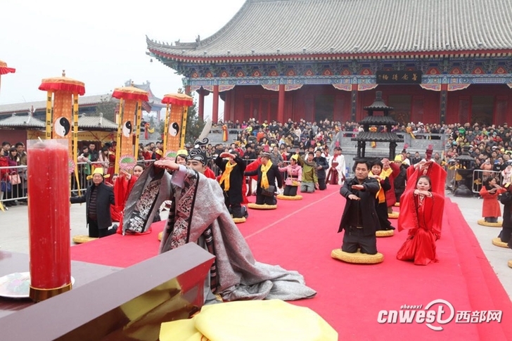 新年传统习俗迎财神 西安楼观台还原<font color='red'>古代</font>祭典