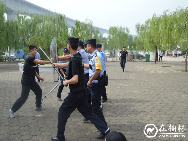  &ldquo;暴恐分子&rdquo;砍伤旅客 神木铁警成功制服