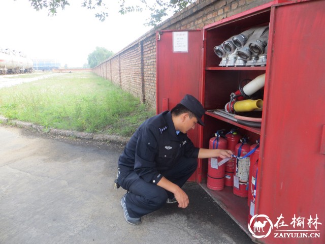 神木铁警开展消防安全大检查为十九大安保蓄势