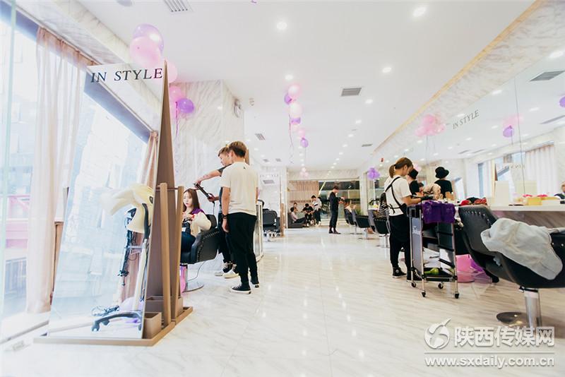 小杰伦华修凯现场助阵IN STYLE造型西安店开业典礼
