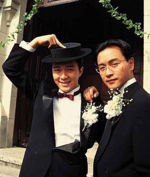 周星驰旧照曝光 星爷为张小娴进军台湾拍摄萌萌哒