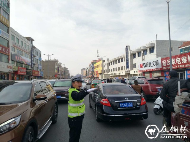 靖边交警蜀黍专属style开启交通安全宣传霸屏模式