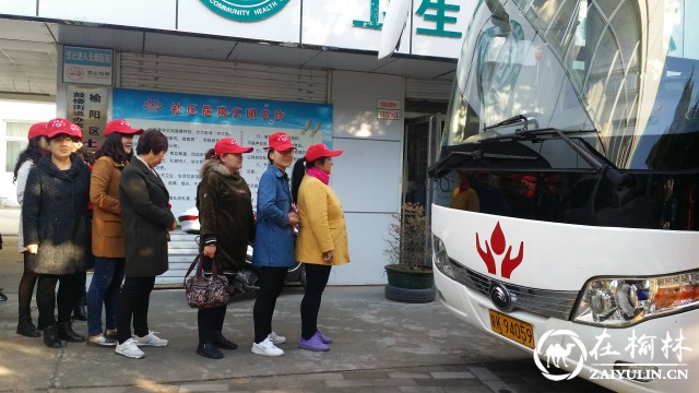 榆阳区长虹路社区组织志愿者参加义务献血