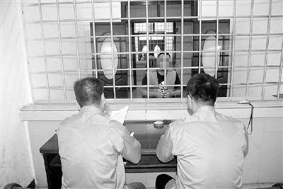 筱筱：铲除干部的&ldquo;公权私化&rdquo;心态