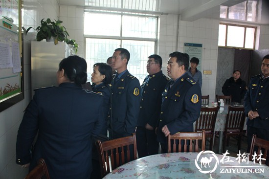 延安公路局郭家塔治超站前来清涧县九里山治超站交流学习