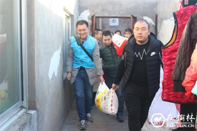 榆阳区金华路社区开展“邻里守望、姐妹相助”志愿服务活动