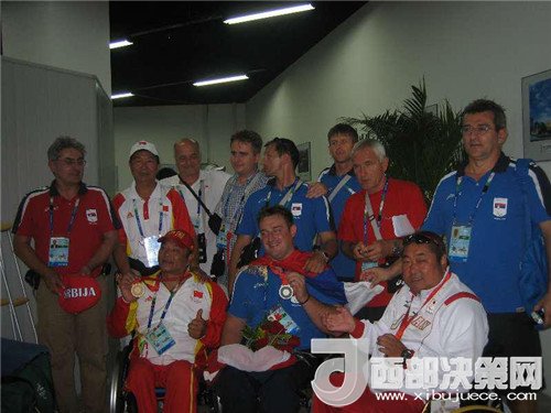 大爱无疆&mdash;&mdash;奥运冠军范良退役不褪色