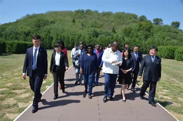 中非总统连连点赞！秦汉新城文物数字化新名片获赞誉！