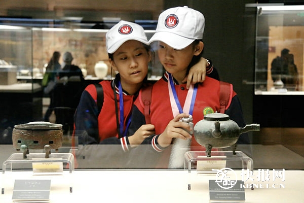 济南市南上山街小学师生来西安研学 看兵马俑学汉文化收获满满