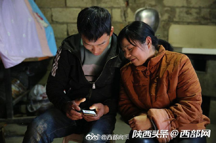 陕西安康36岁妈妈净身出户嫁25岁穷小伙:他对人好是个暖男
