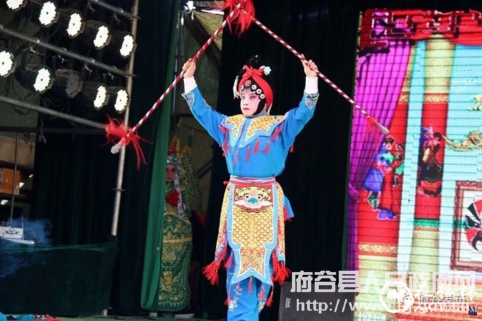 府谷：应良辰美景 传承习俗闹元宵