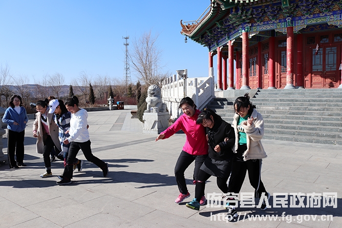 府谷县人社局举行“三八妇女节”系列活动