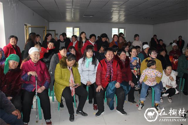 神木市任家伙场村开展庆祝“三八”妇女节活动