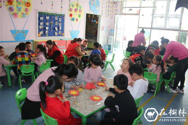 榆阳区金沙路街道金榆社区开展庆“三八”系列活动