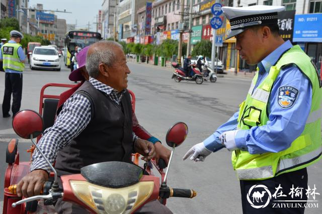 靖边交警大队集中开展三轮车违法行为专项整治行动