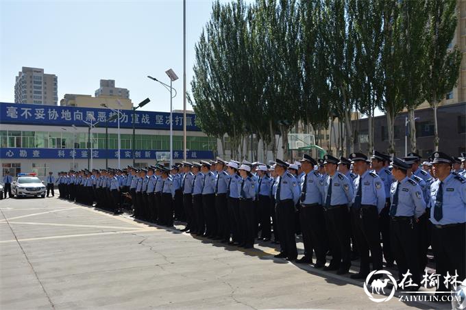 靖边交警开展扫黑除恶专项斗争“入户大走访 线索大排查”活动