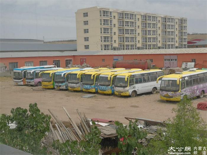 内蒙古乌拉特前旗公交车停运5个月 质疑招标违规