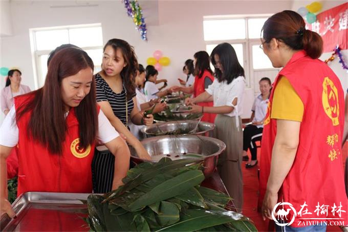 榆阳区驼峰办桃源路社区共驻共建聚党心 粽情粽意暖人心