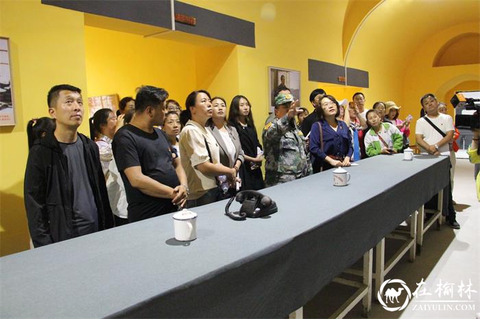 新明楼街道八狮社区开展“追寻红色足迹 弘扬民族精神”庆七一主题党日活动