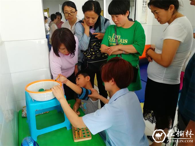 榆阳区灵秀街社区开展庆“七一”参观党员教育基地主题活动