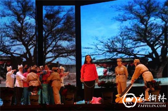 榆阳区桃源路社区倾情出演《铡刀下的红梅》献礼“七一”