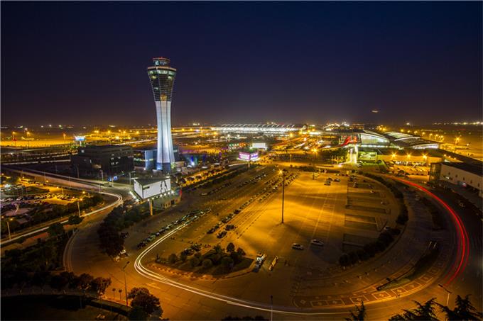 西安咸阳机场塔台 图片来源网络
