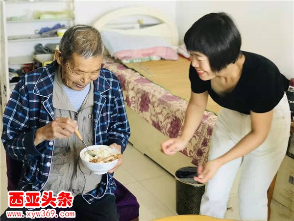 “我爱我家”系列-莲湖区惠民北坊社区开展孤寡老人活动第六期