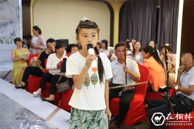 神木大保当镇任家伙场村百余名出嫁女回娘家举行大聚会共叙故乡情