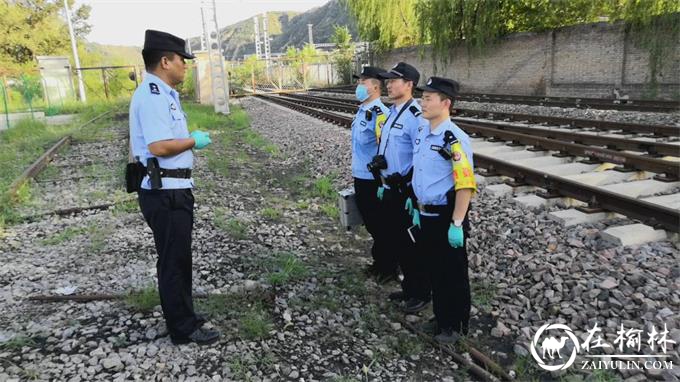 民警到达现场